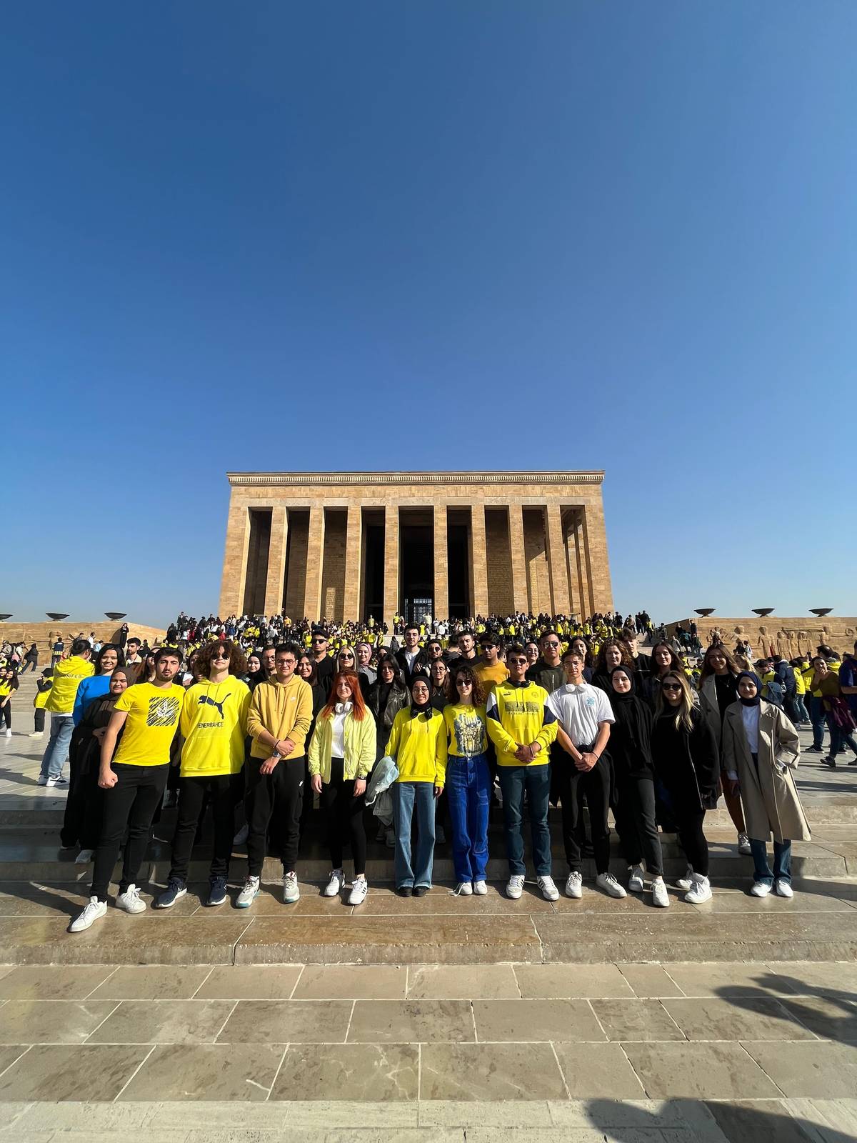 Kütahya Sağlık Bilimleri Üniversitesi Fenerbahçeliler Topluluğundan Atam ıza ziyaret