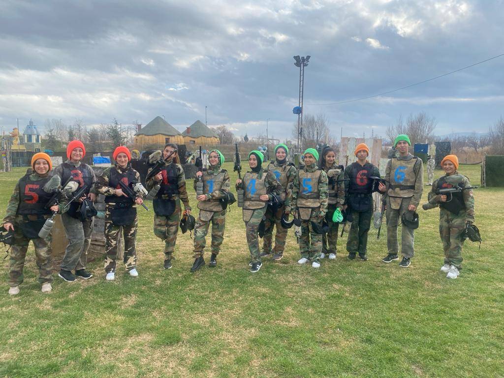 Paramedik ve İlkyardım Topluluğu ile Çocuk Bahçesi Topluluğundan Kütahya Paintball Etkinliği