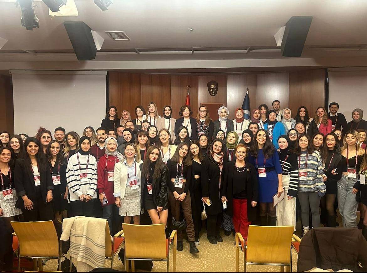 Dil ve Konuşma Terapisi Topluluğundan Cumhuriyetimizin 100.yılına özel Dil Bozuklukları Sempozyumuna katılım gerçekleştirildi