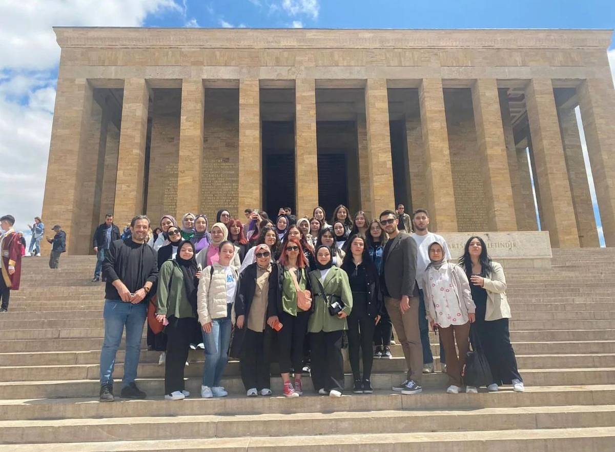 Üniversitemiz Öğrencilerinden Ankara Gezisi
