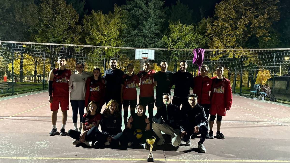 Fiziksel Aktivite ve Spor Topluluğundan Voleybol Turnuvası