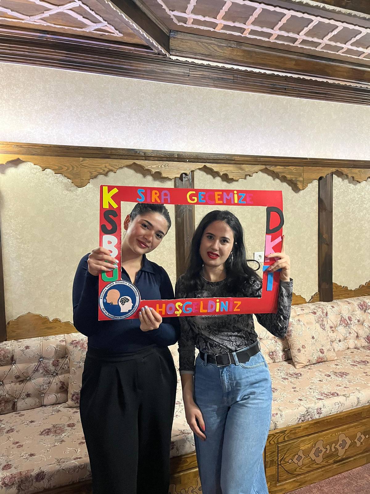 Dil ve Konuşma Terapisi Topluluk Öğrencilerinden Hepimizin Neşesi Sıra Gecesi