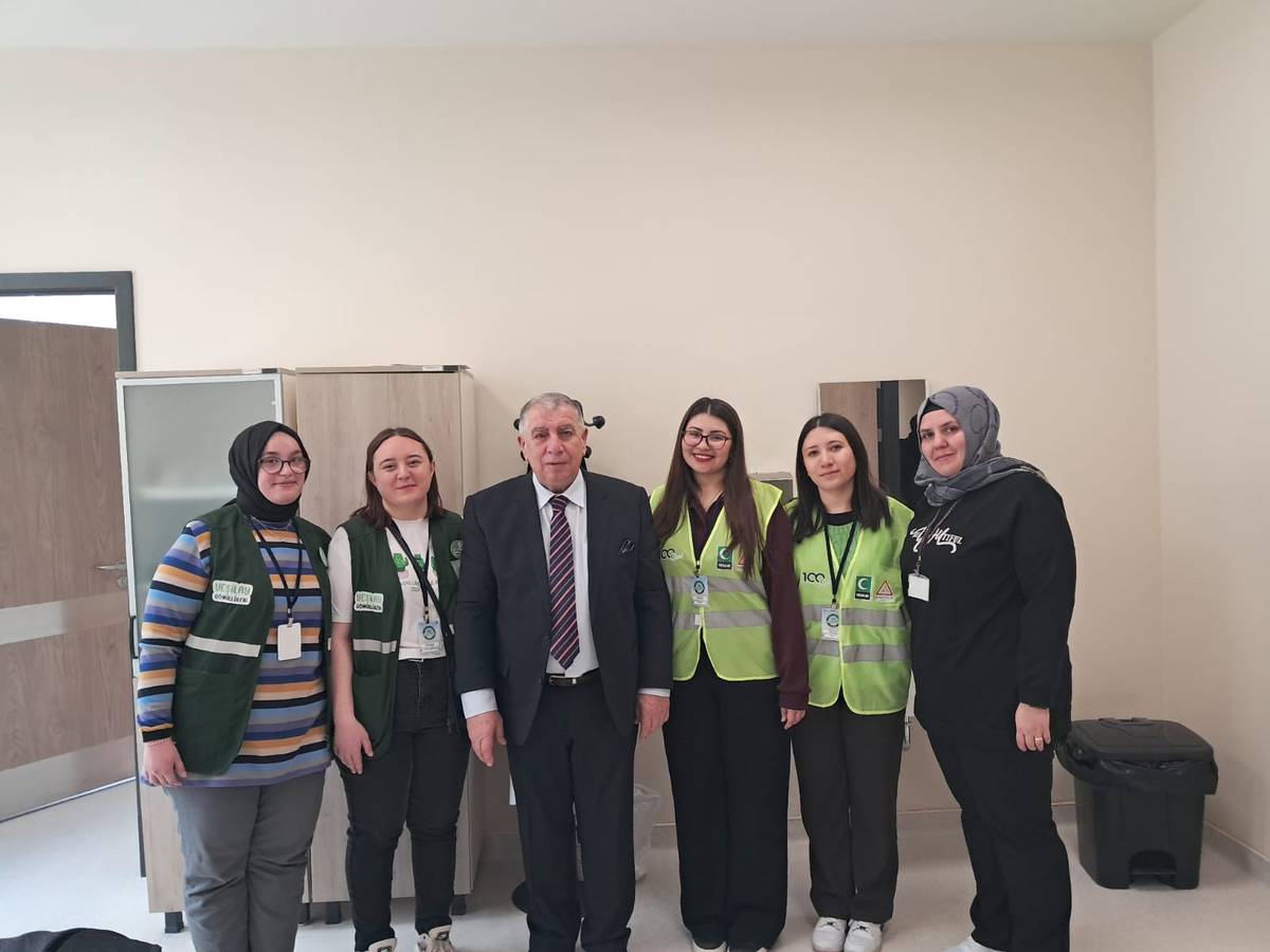 Genç Yeşilay Topluluğu’ndan 14 Mart Tıp Bayramı Etkinliği