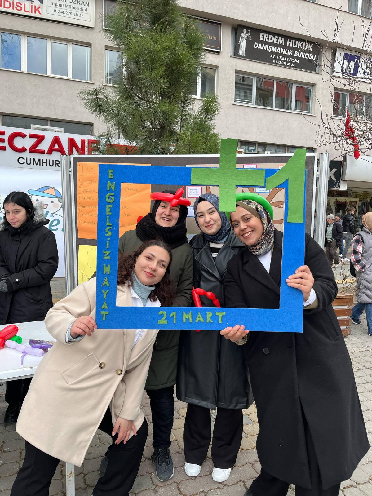 Engelsiz Hayat Topluluğu Tarafından 21 Mart Dünya Down Sendromu Farkındalık Günü Etkinliği Düzenlendi