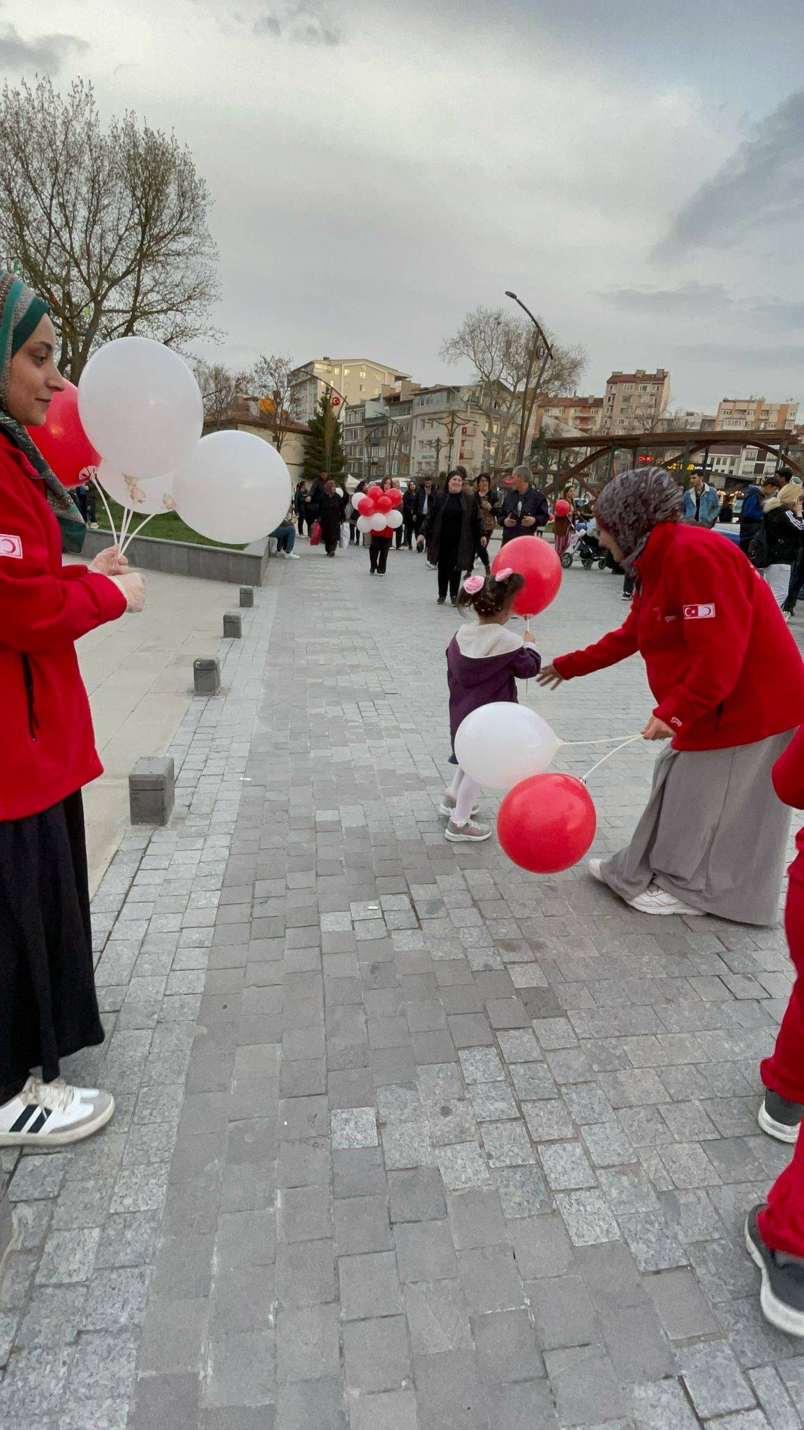 Genç Kızılay Topluluğundan Bayram Öncesi Anlamlı Etkinlik