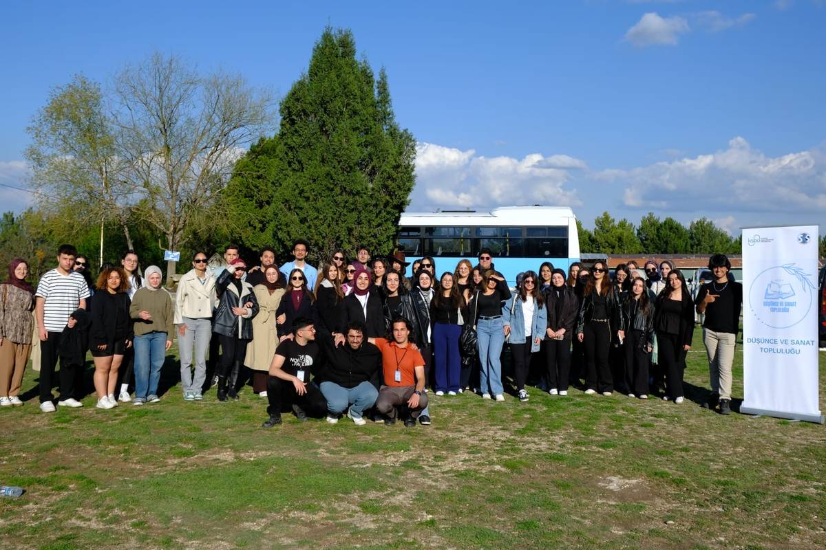 Düşünce ve Sanat Topluluğu’ndan Doğa İçinde Sanat ve Keyif Dolu Bir Gün