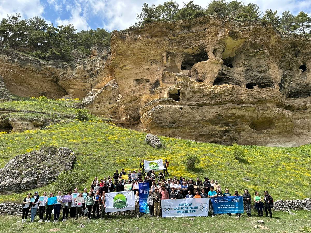 ÜNİDES Projesi Kapsamında Frigten Sağlığa Yürüyüş  Etkinliği Eskişehir Zahran Vadisi nde Gerçekleşti