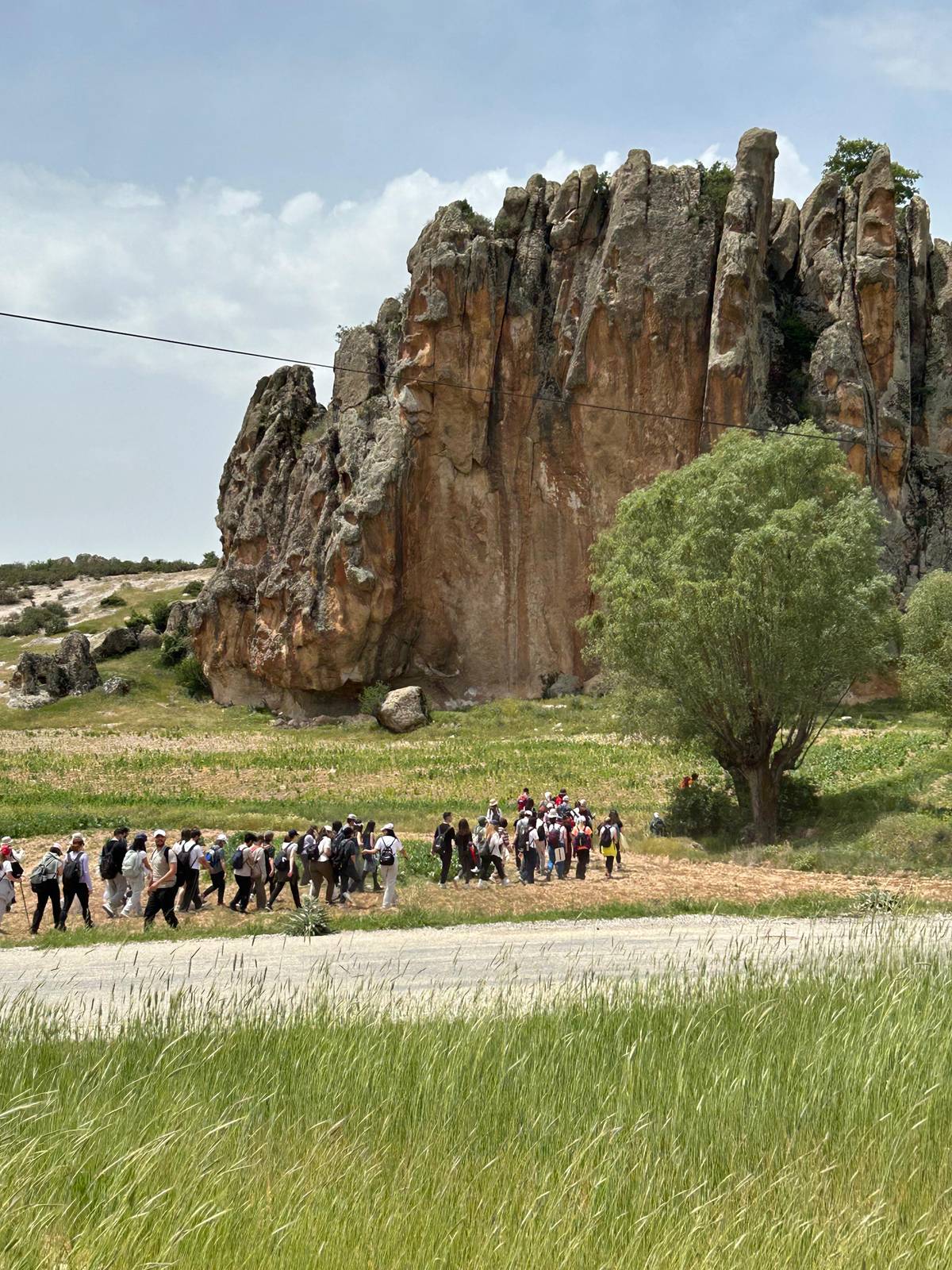 ÜNİDES Projesi Kapsamında Frigten Sağlığa Yürüyüş  Etkinliği Ayazini Vadisi nde Gerçekleşti