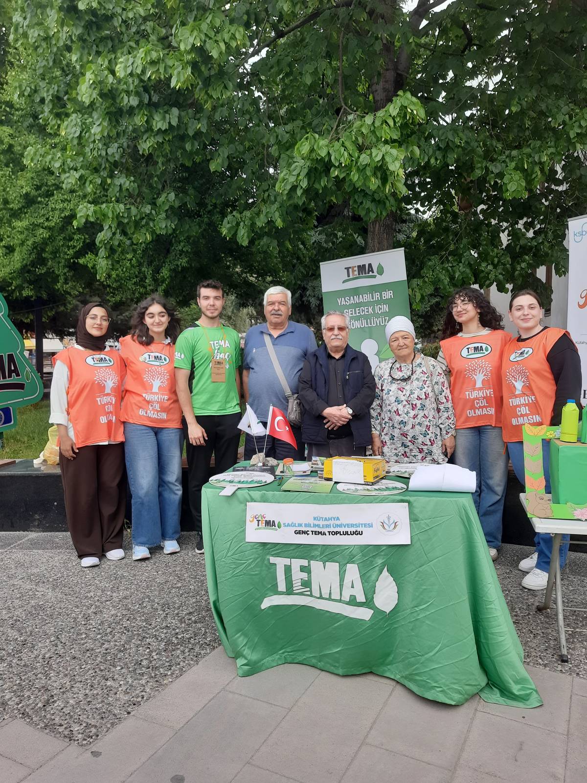 KSBÜ Genç TEMA Topluluğu Kütahya İstihdam ve Kariyer Fuarı nda Yerini Aldı