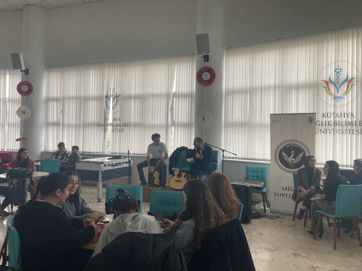 Müzik Topluluğundan Unutulmaz “Akustik Perşembe