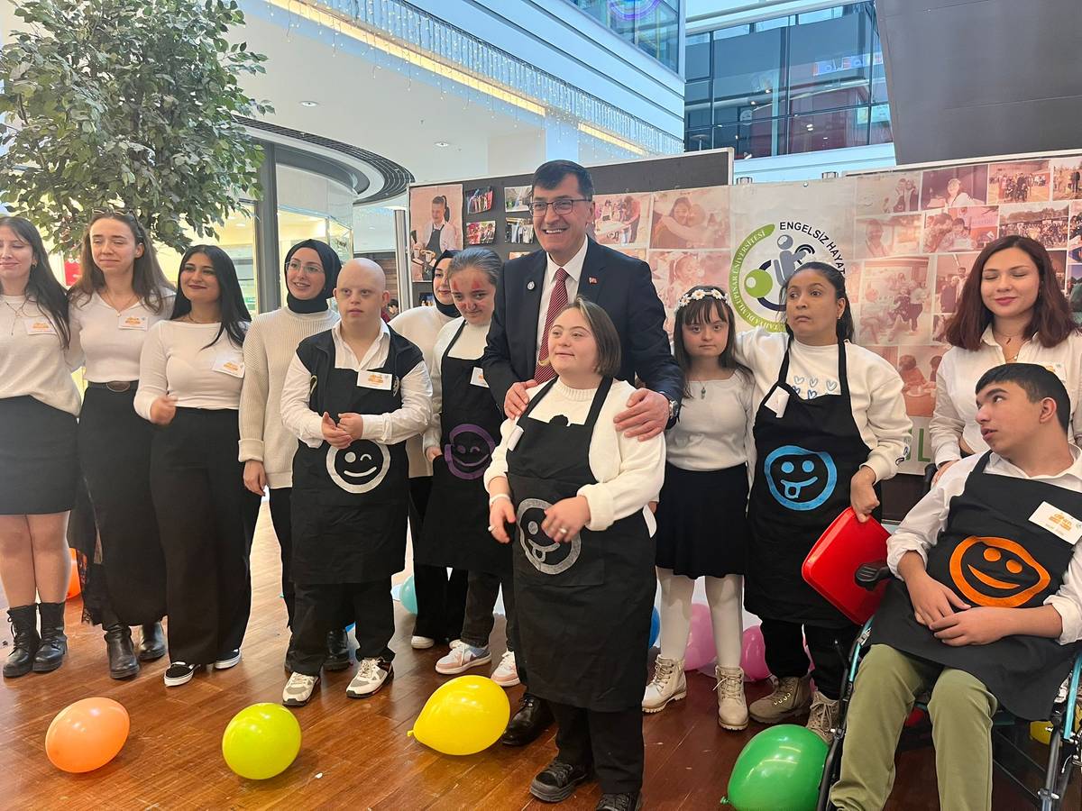 Engelleri Değil, Gülümsemeleri Konuşturan Etkinlik: Down Cafe