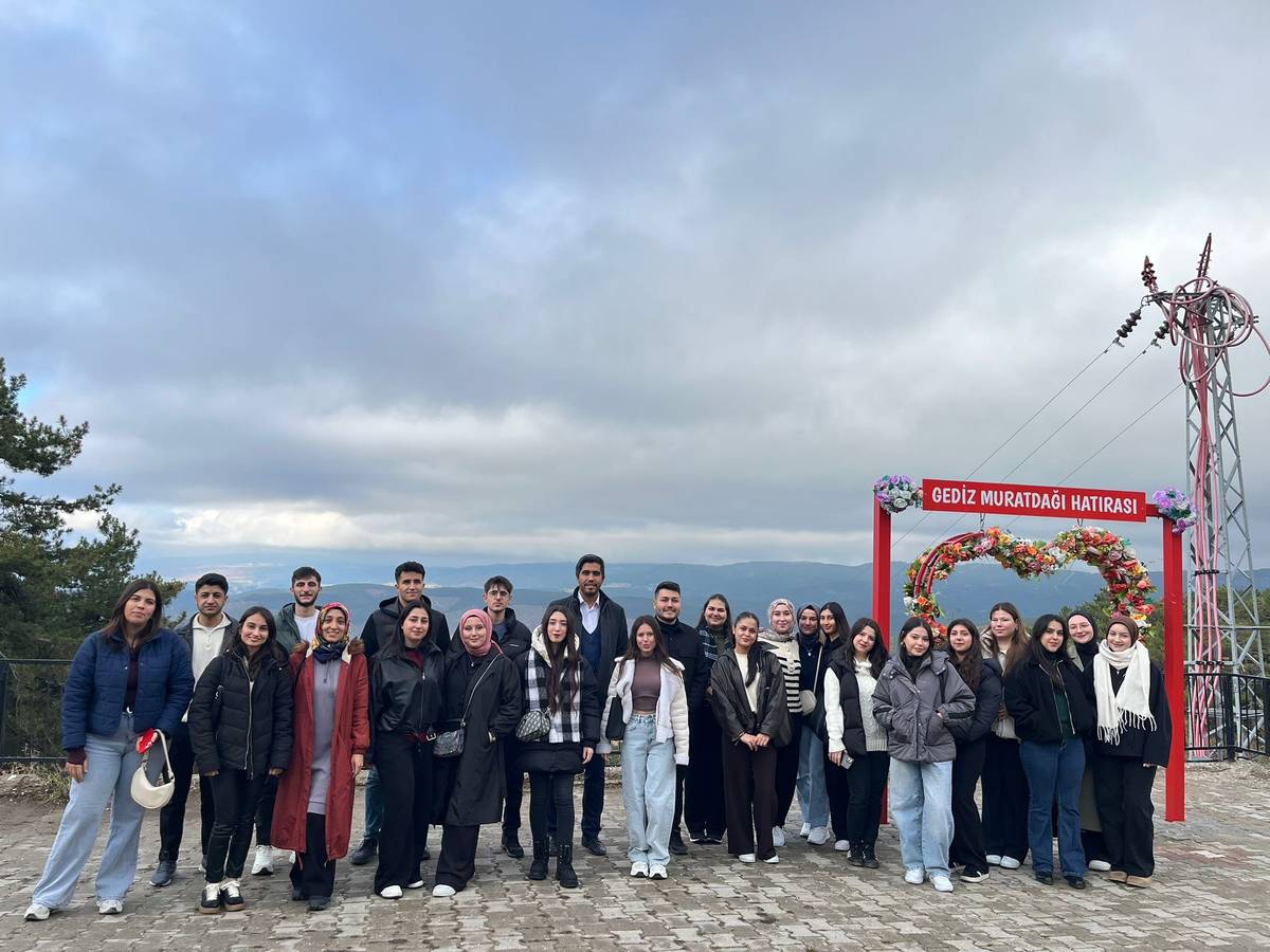 Rotasyon Topluluğu’ndan Murat Dağı’na Doğa Yürüyüşü Etkinliği